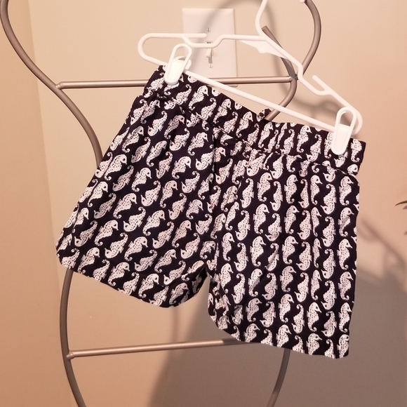 ❤️5for$12 Preppy Girl Palm Beach blue seahorse shorts - Picture 3 of 3